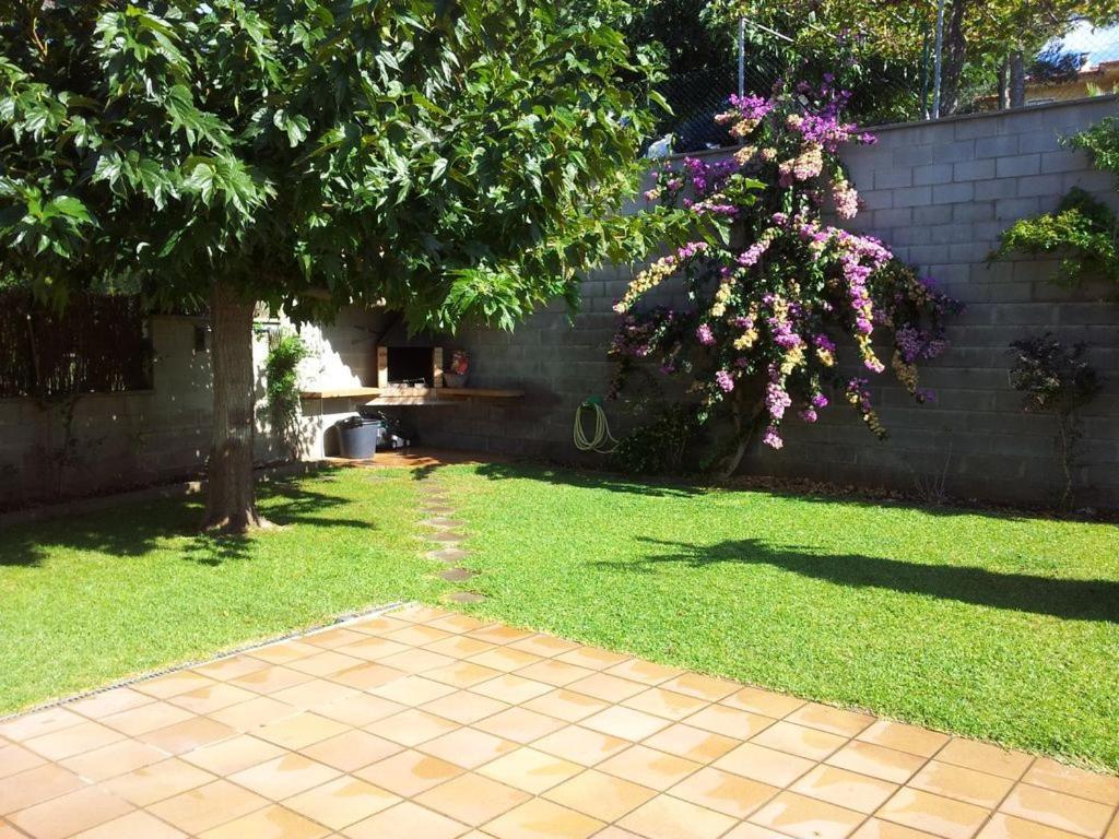 Casa Con Jardin-Wifi Free Vila L' Escala Exterior foto